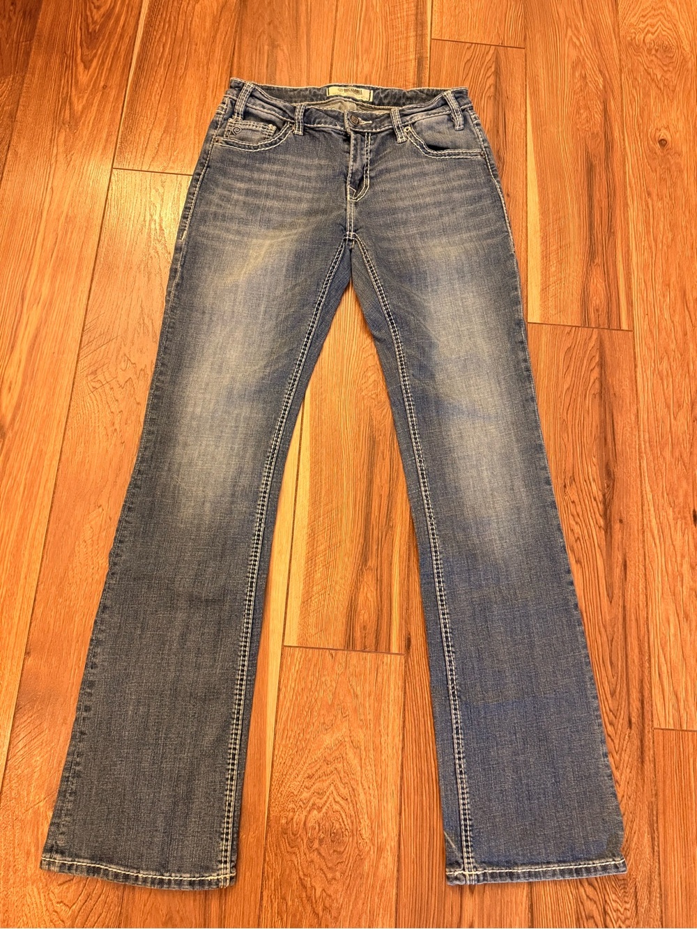 Flared Women's Denim Jeans in Medium Blue